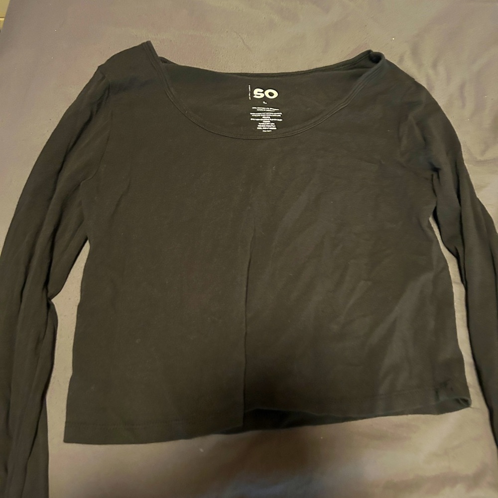 Black long sleeve tight fitting shirt